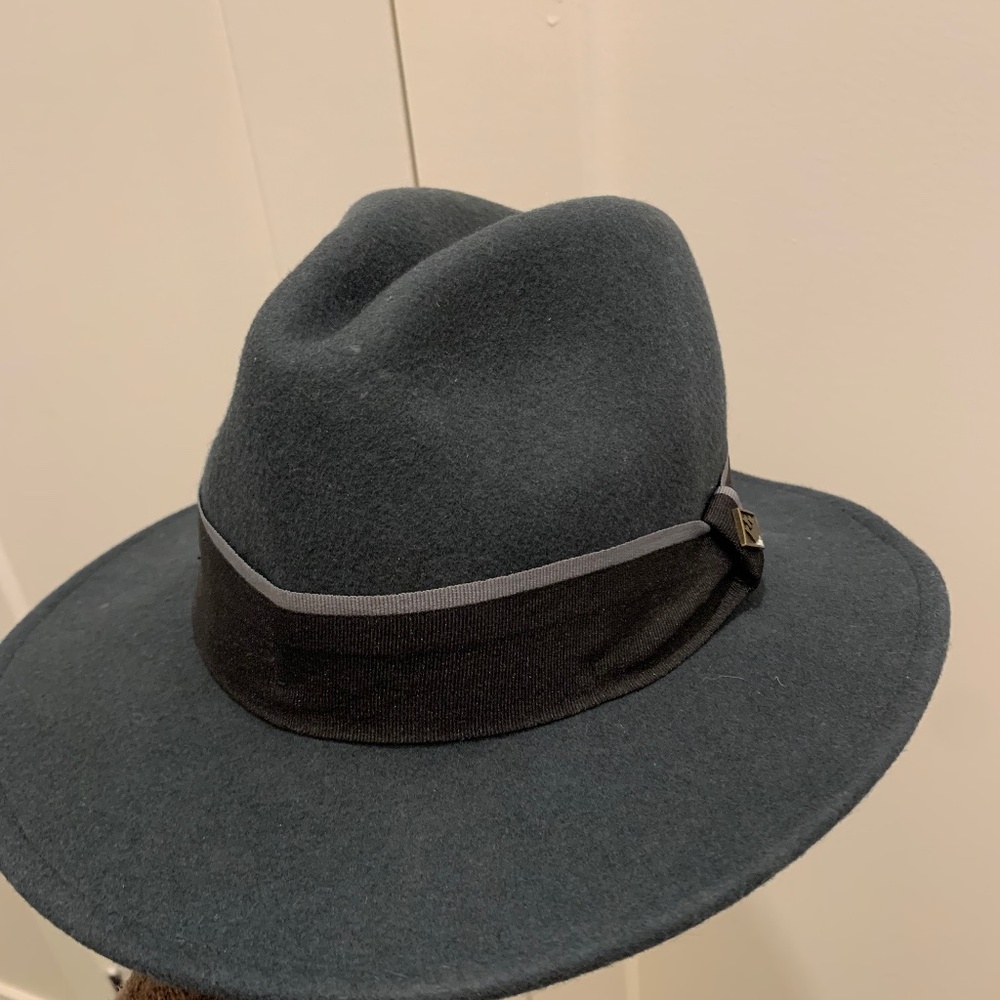 Goorin Bros wool navy hat